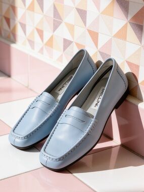 Bellini Made in Italy,cottage core 90s Vintage 9.5,buttery soft sky blue leather